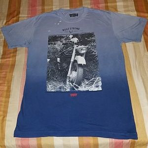 Blue LEVI'S t-shirt
